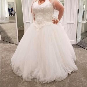 satin beaded bodice Tulle wedding dress w/veil